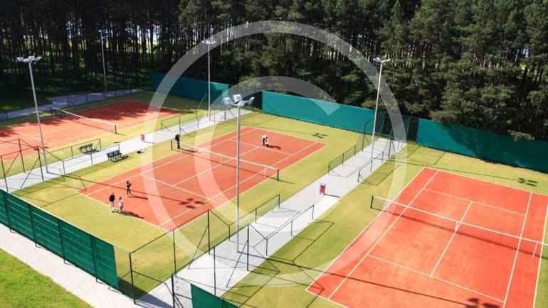 Top 10 Tennis Clubs